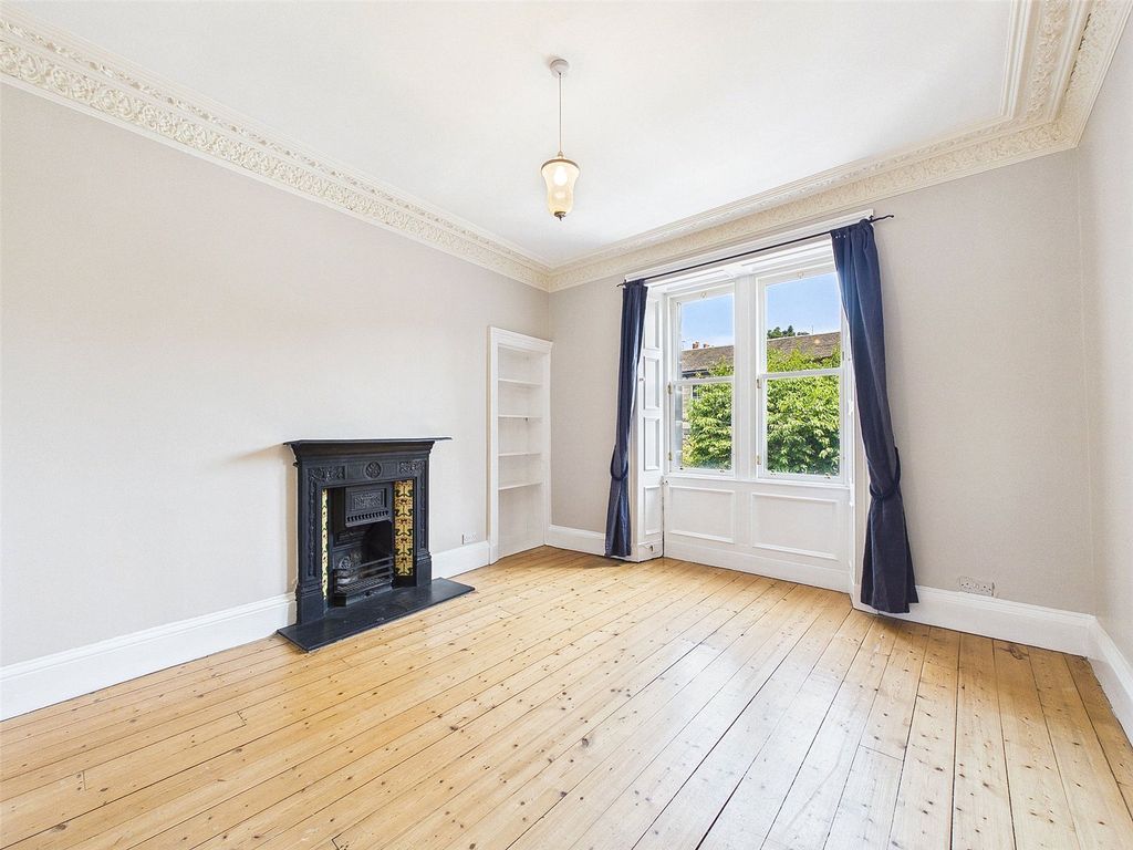 Property photo 2 of 23 Picture No. 36