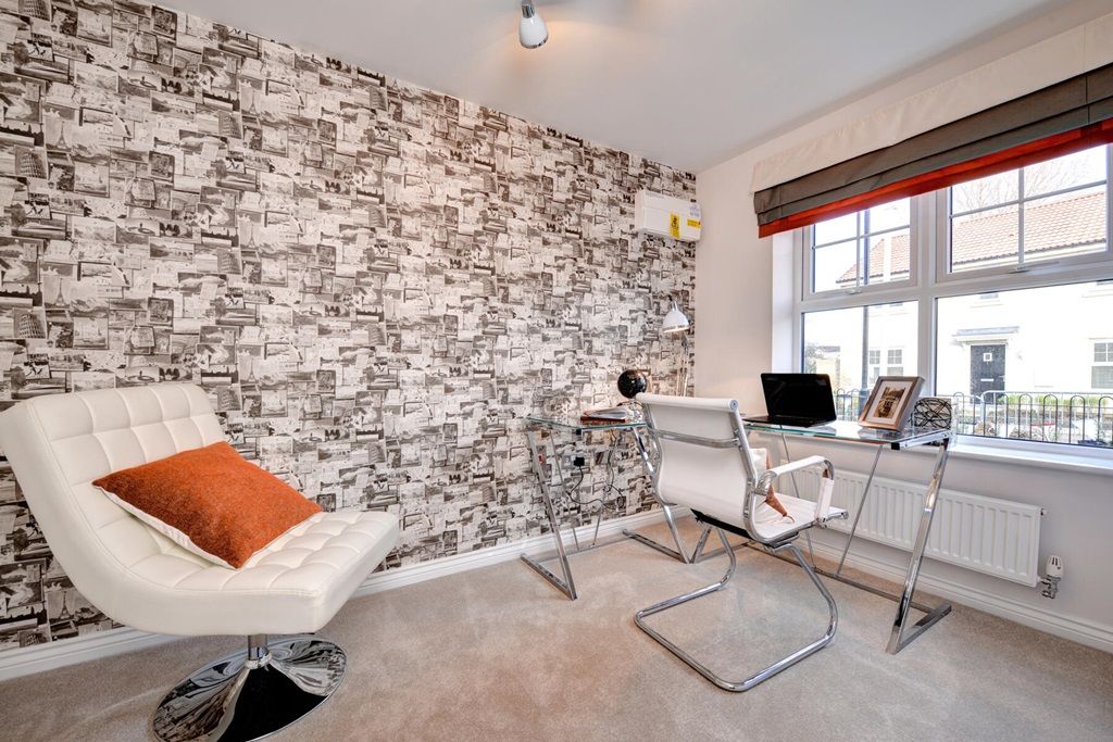 Property photo 3 of 9 Dedicated Study Or Snug Room On The Ground Floor