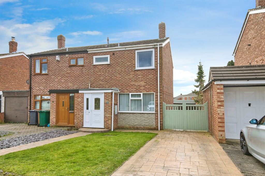 Property photo 1 of 17