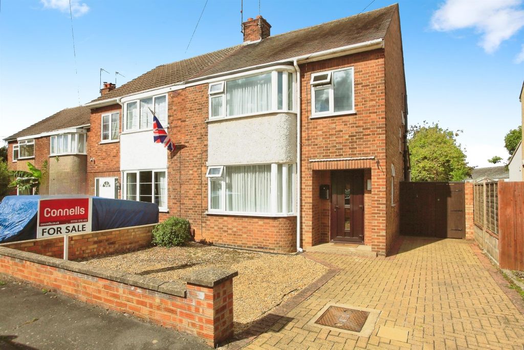 Property photo 1 of 17 Outside