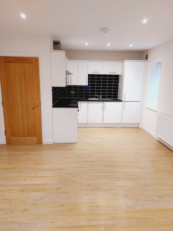 Property photo 3 of 7 Image