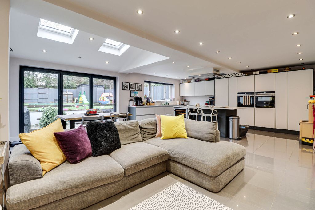 Property photo 3 of 19 Lounge/Diner/Kitchen