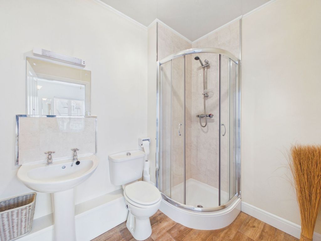 Property photo 2 of 24