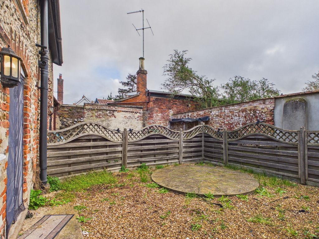 Property photo 2 of 12 Cam04058G0-Pr0063-Still006.Jpg