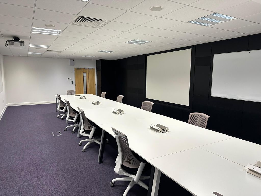 Property photo 1 of 8 Office Suite 025