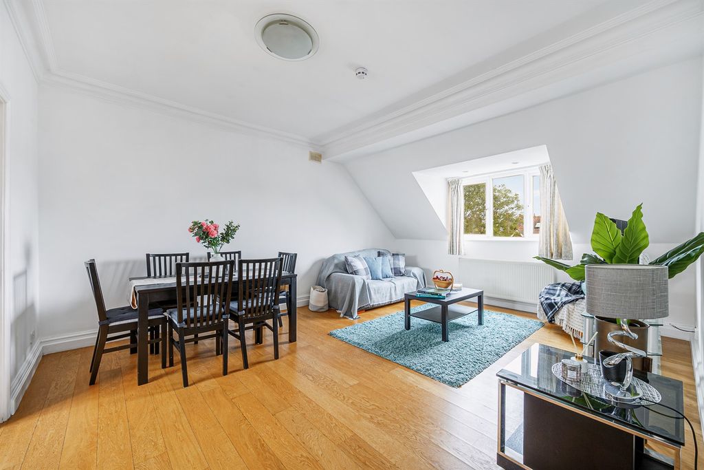 Property photo 1 of 11 (Main)