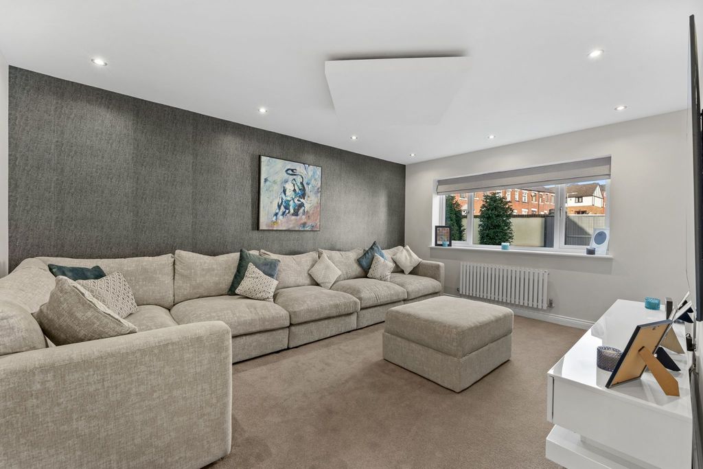 Property photo 3 of 50 Photograph 6