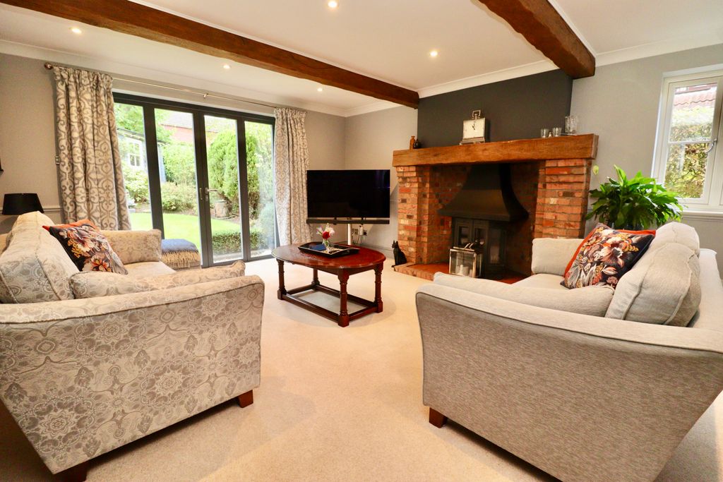 Property photo 3 of 36 Img_1264