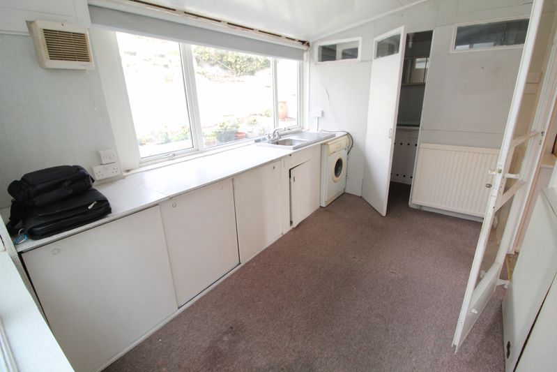 Property photo 2 of 16 Kitchen