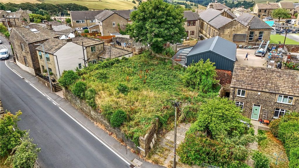 Land for saleSouth Parade, Stainland, Halifax, West Yorkshire HX4