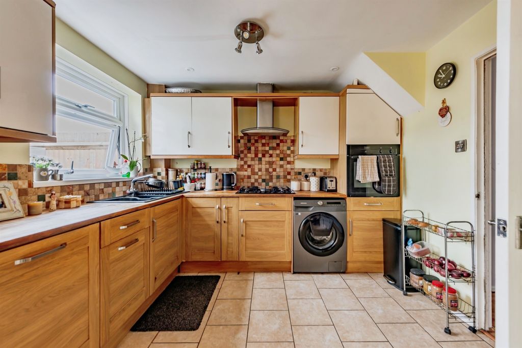 Property photo 3 of 17