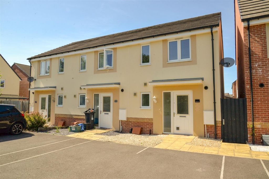 Property photo 1 of 20 External 1.Jpg