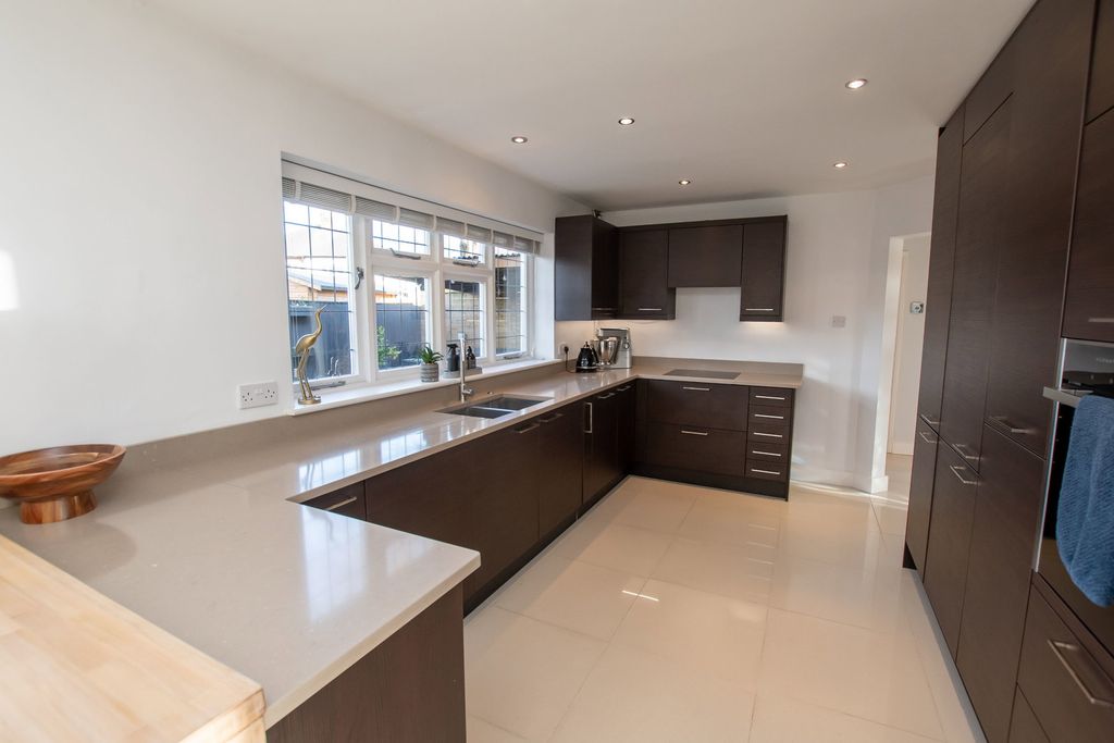 Additional image 13 of 4 bed detached house for saleOrchards Croft, Grimsby DN33