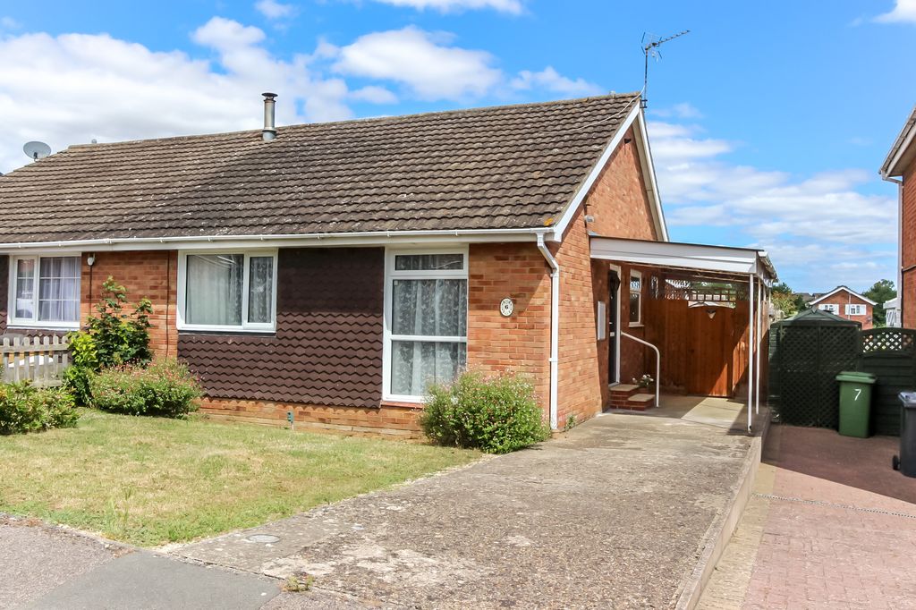 Property photo 1 of 7 Front