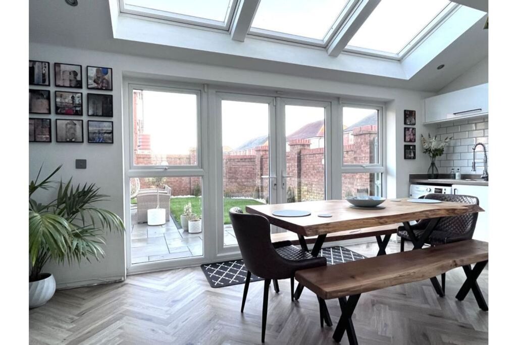 Property photo 2 of 26