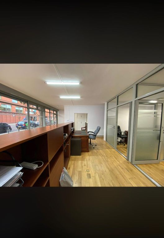 Property photo 1 of 11 Photo 7