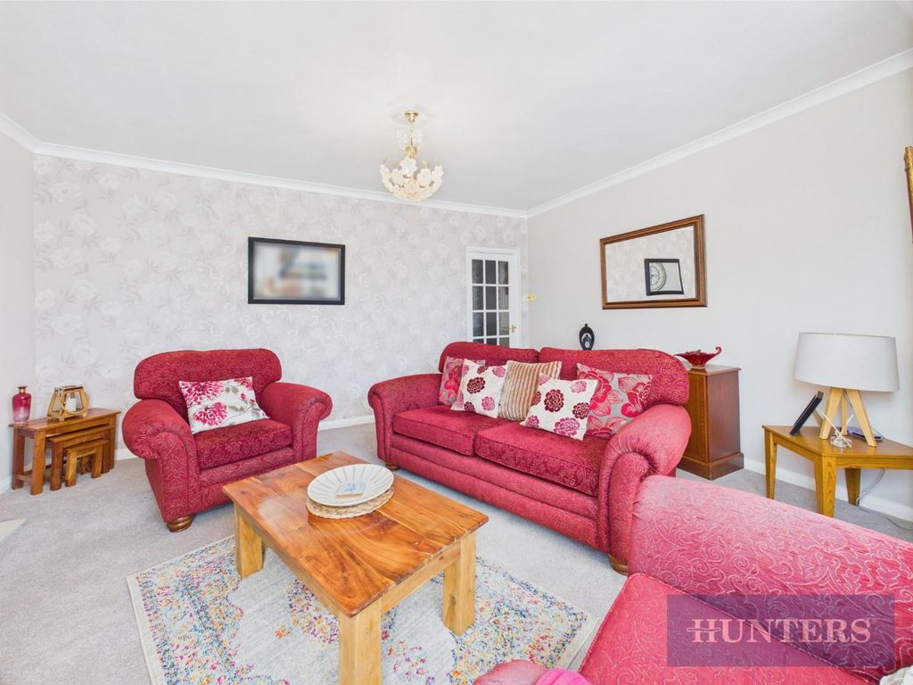 Property photo 3 of 12 Cam05316G0-Pr0068-Still019.Jpg