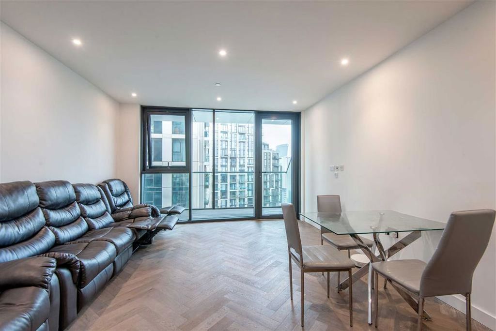 Property photo 2 of 8