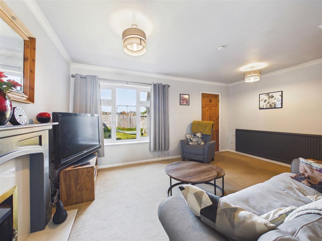 Property photo 3 of 20 Cam05476G0-Pr0189-Still014.Jpg