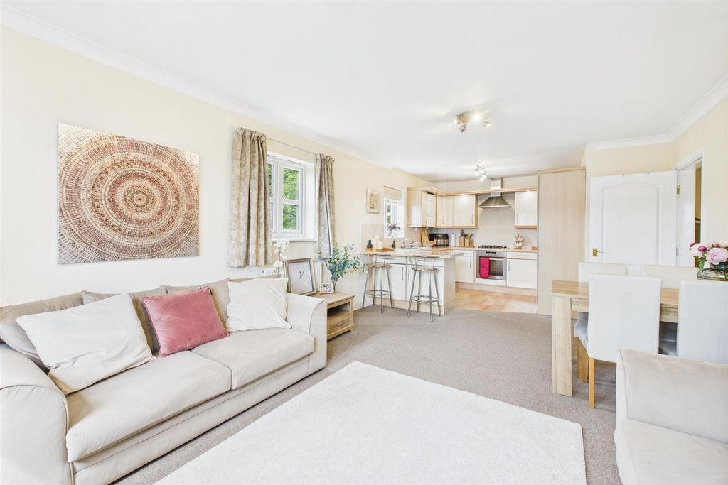 Property photo 1 of 15 Open Plan Living Space