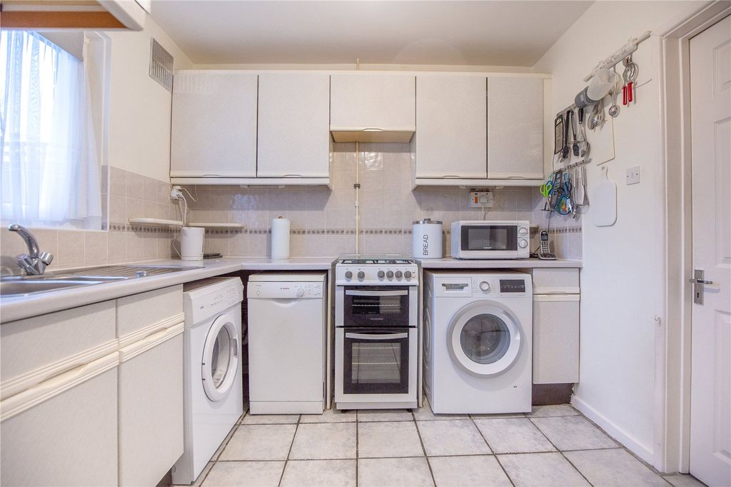 Property photo 2 of 14 Picture No. 09