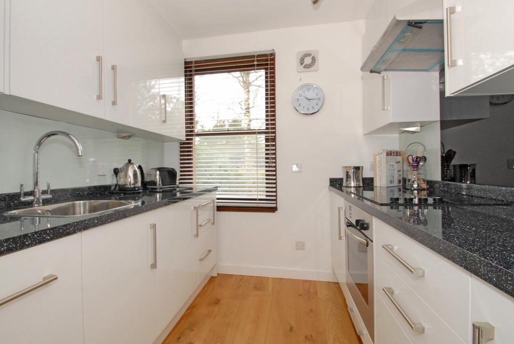Property photo 2 of 9 Internal View