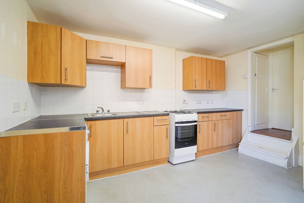 Property photo 3 of 17 Photo