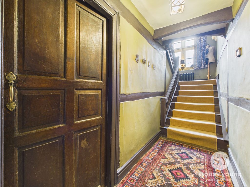 Property photo 2 of 45