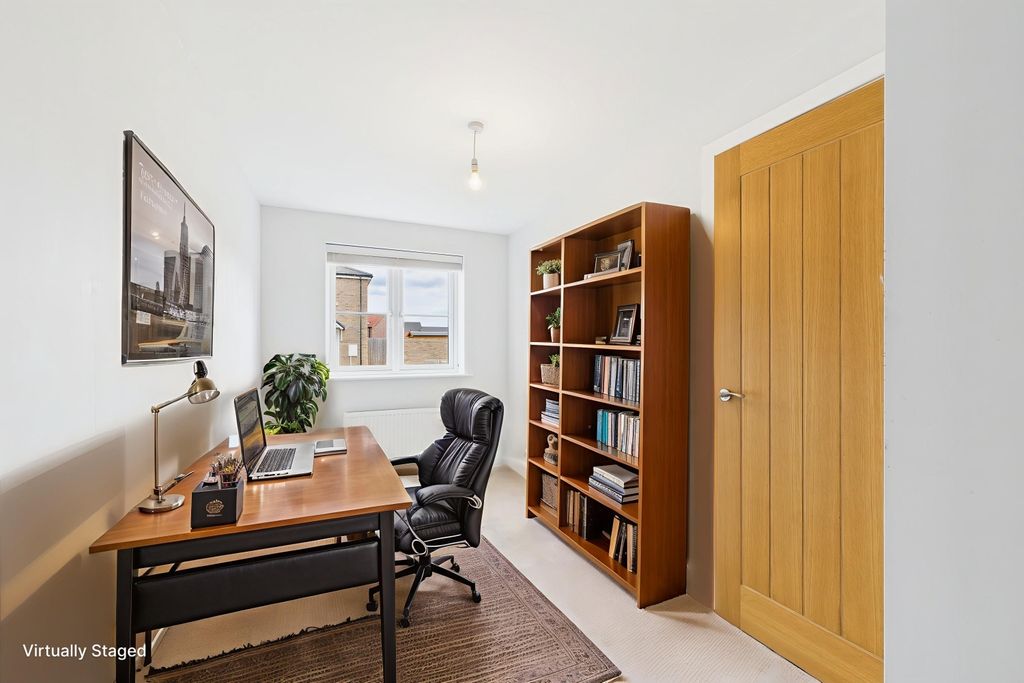 Property photo 3 of 21 Ewemove Spalding - Study