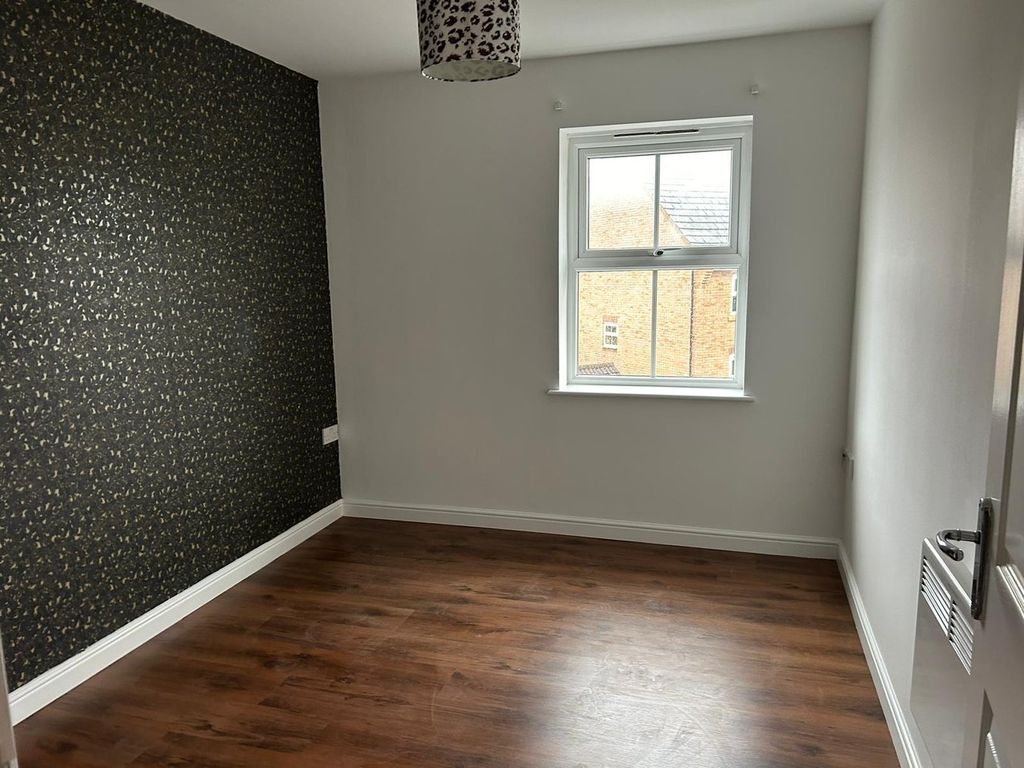 Additional image 13 of 2 bed flat for saleFieldfare Close, Corby NN18