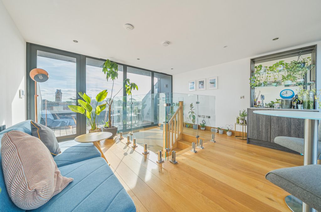 Property photo 3 of 15 1362704-5-68E5377...