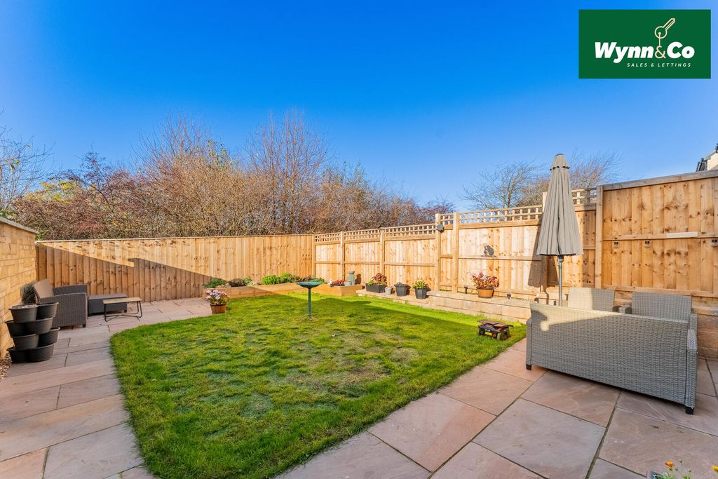 Property photo 2 of 21 Rear Garden