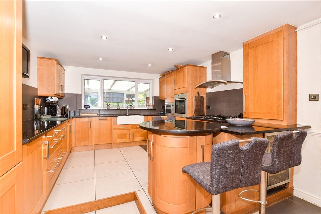 Property photo 1 of 11 Kitchen/ Breakfast Room