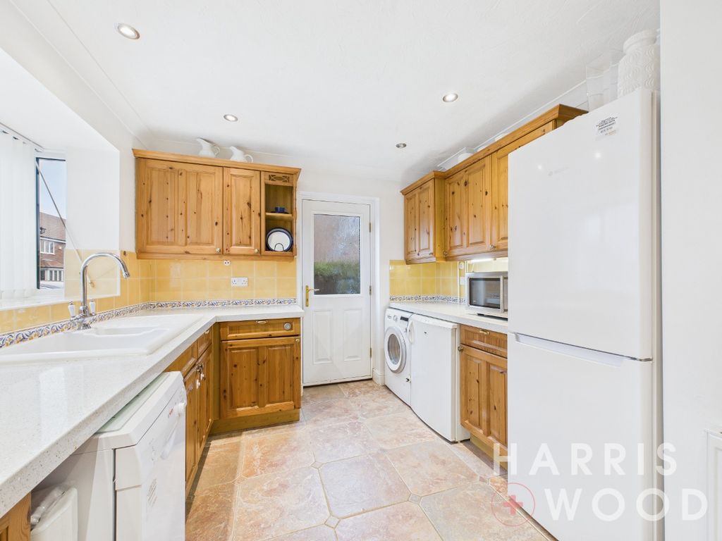 Property photo 3 of 33 4704017