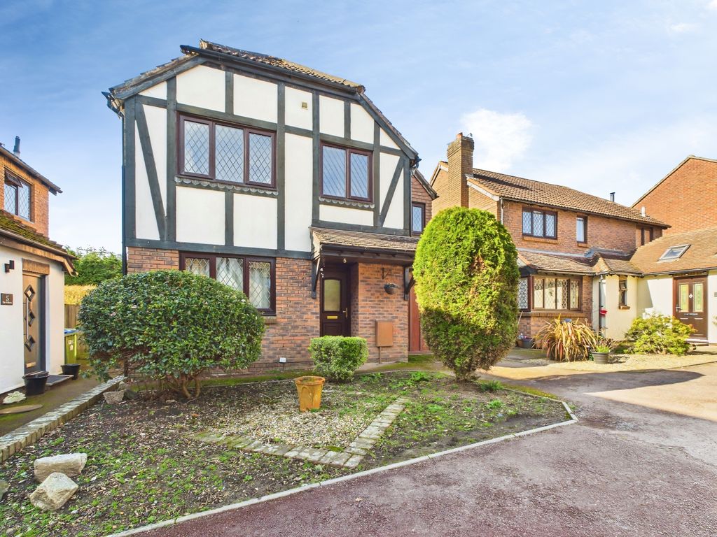 Property photo 2 of 21 Ef7380Db-Cam04018G0-Pr0458-Still004