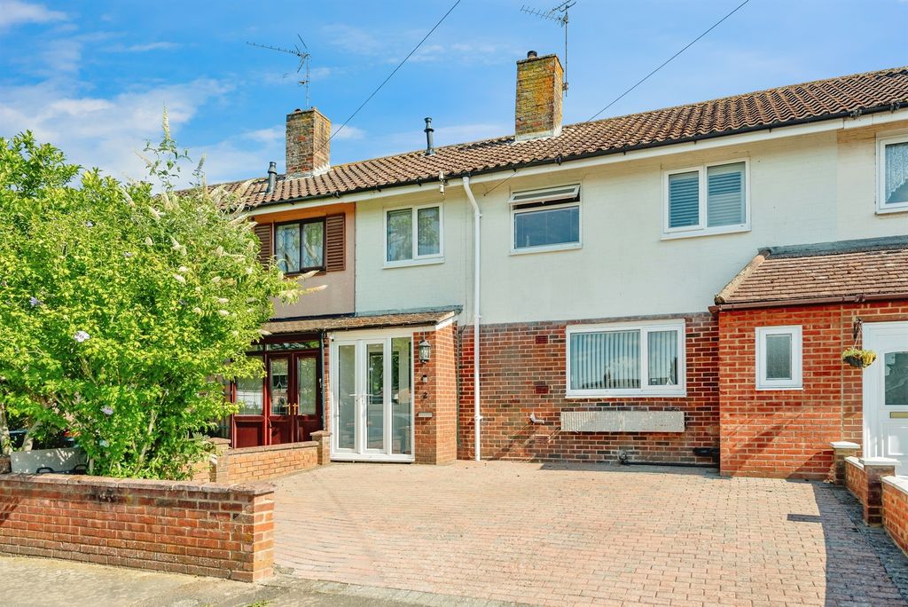 Property photo 1 of 16