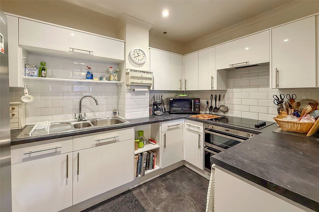 Property photo 3 of 11 Picture No. 08