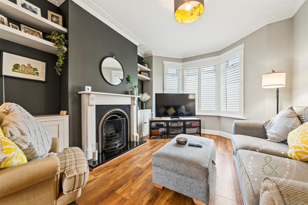 Property photo 2 of 35 Manor-Street-13.Jpg