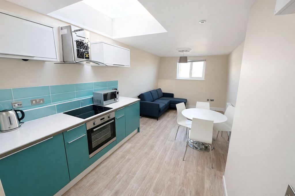 Property photo 2 of 5