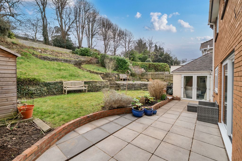 Property photo 3 of 20 Garden