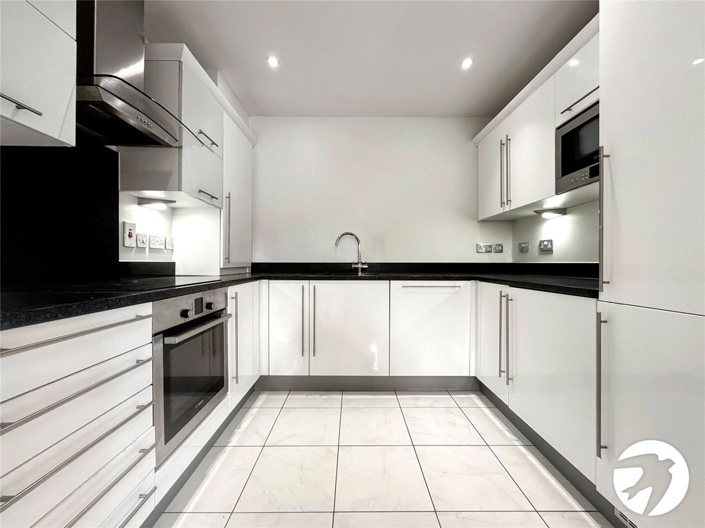 Property photo 3 of 12 Picture No. 04