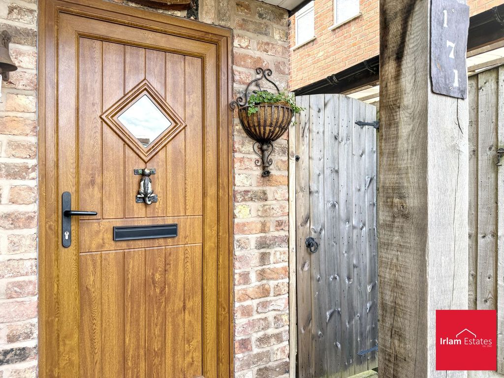 Property photo 3 of 37