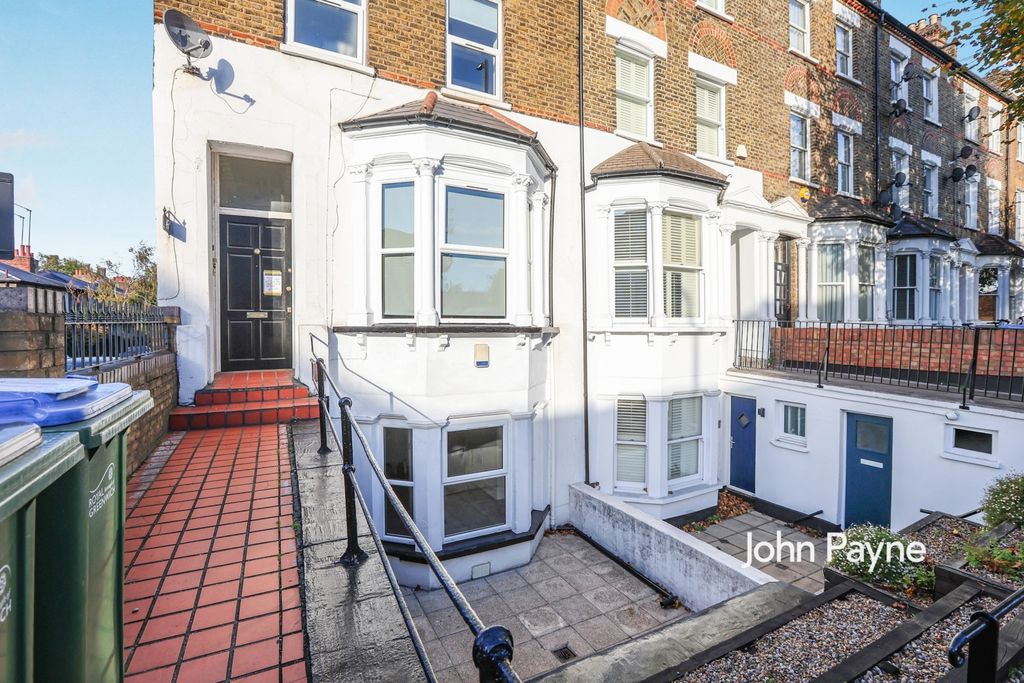 Property photo 1 of 10 cd23c82B-B5B4-F01...