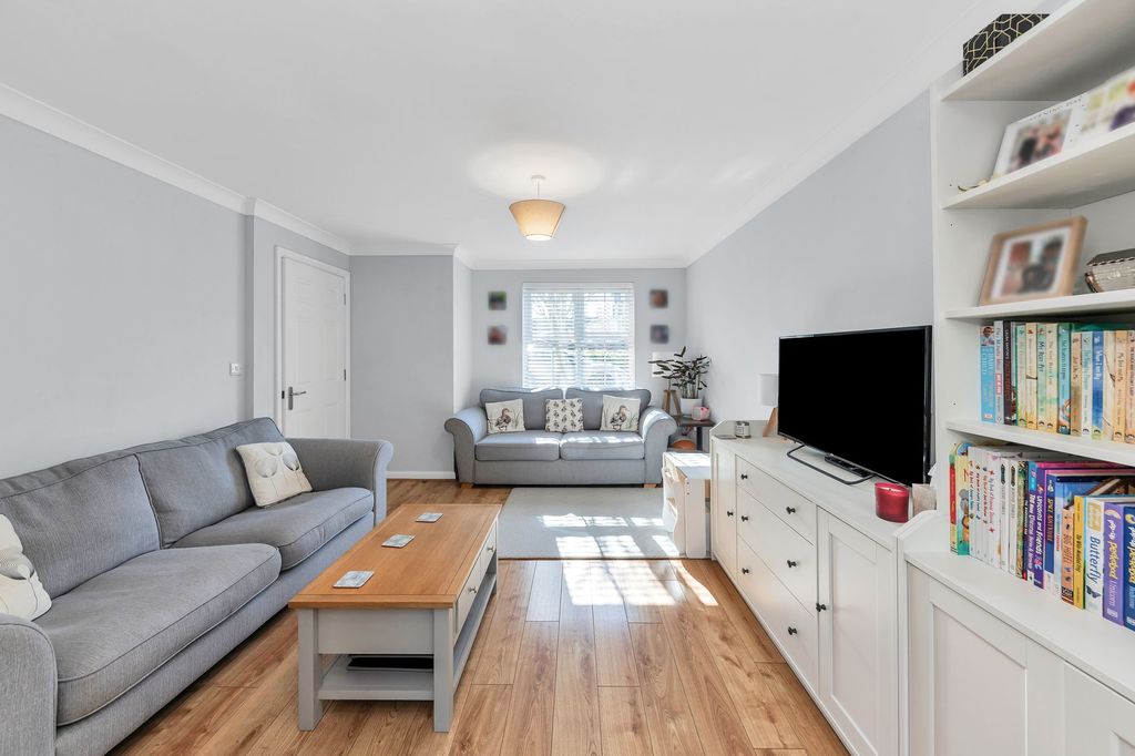 Property photo 1 of 21
