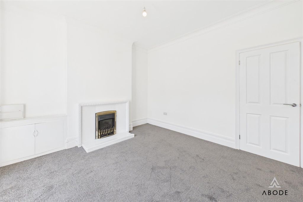 Property photo 2 of 18 Cam02544G0-Pr0249-Still004.Jpg