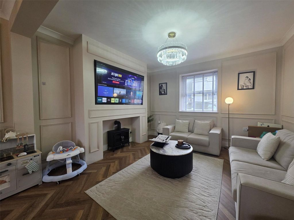 Property photo 3 of 33 Picture No. 34