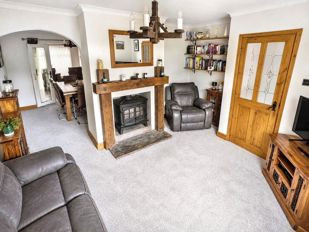 Property photo 3 of 21