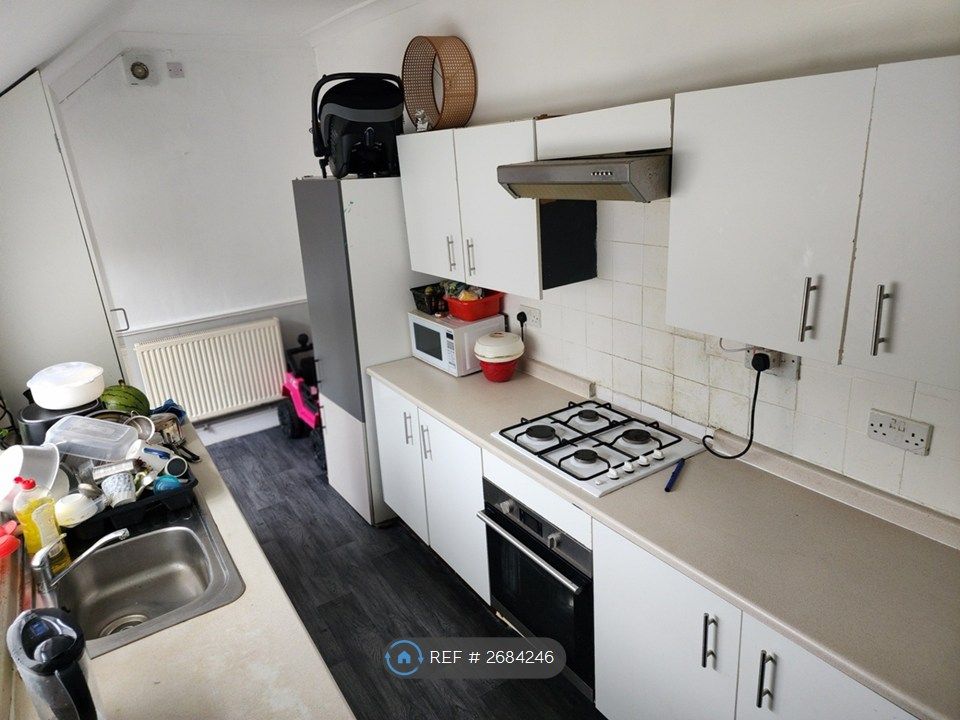 Property photo 3 of 11