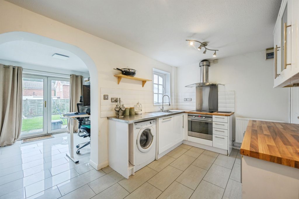 Property photo 2 of 17