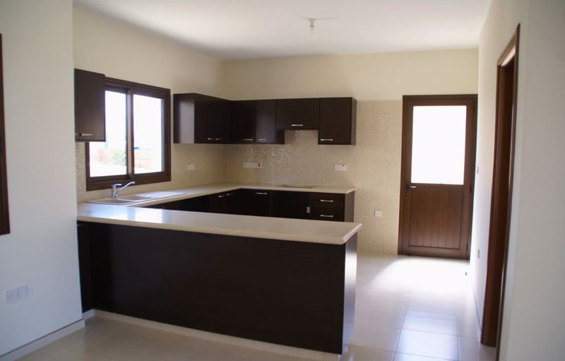 Property photo 3 of 21 Kitchen Example